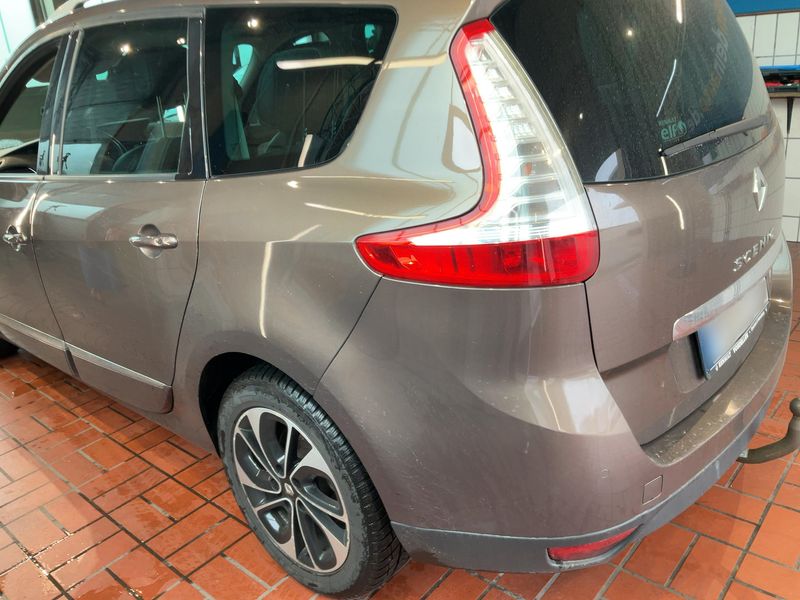 Renault Grand Scenic 2.0 dCi BOSE Edition 2014 – снимка 6