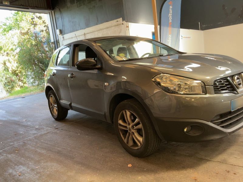 Nissan Qashqai 1.5 Turbodiesel Acenta 2011 – снимка на щета