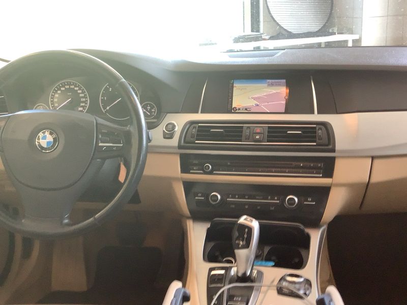 BMW 5er 520d xDrive 2015 – снимка 18