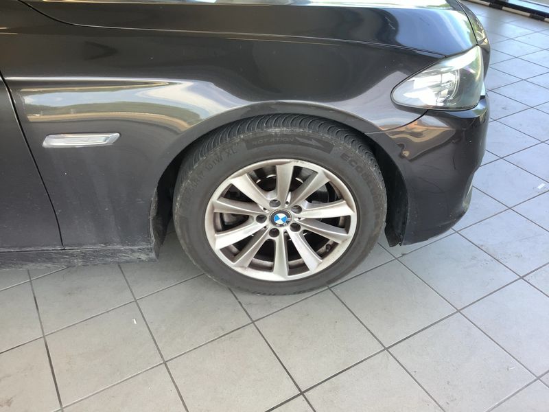 BMW 5er 520d xDrive 2015 – снимка 11