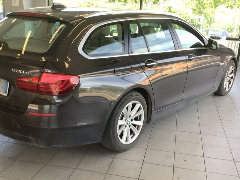 BMW 5er 520d xDrive 2015 – снимка 8