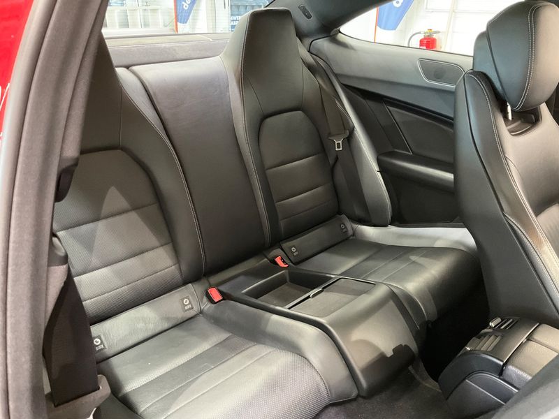 Mercedes-Benz C-Klasse C 200 CGI BlueEfficiency 2013 – снимка 19