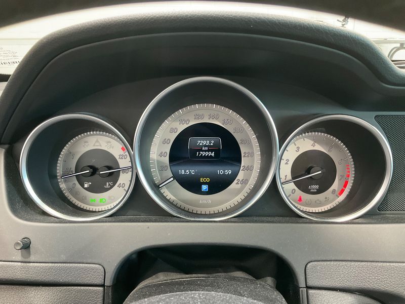 Mercedes-Benz C-Klasse C 200 CGI BlueEfficiency 2013 – снимка 18