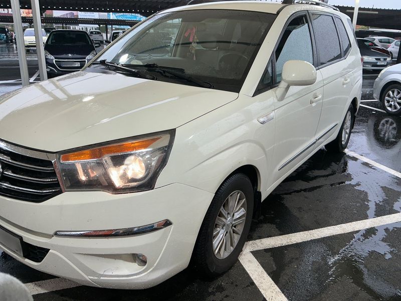 Ssangyong Rodius 2.0 TD Xdi Limited 2014 – снимка 2