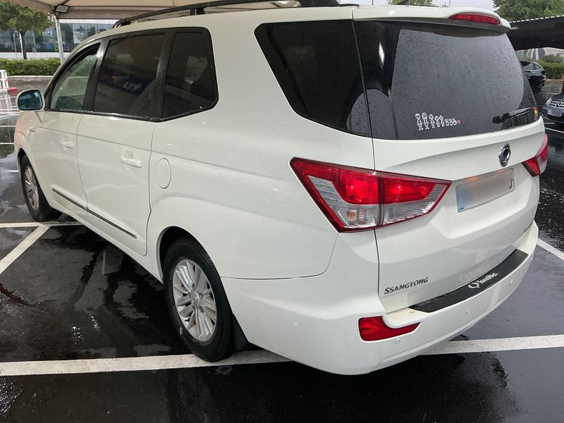Ssangyong Rodius 2.0 TD Xdi Limited 2014 – снимка 6