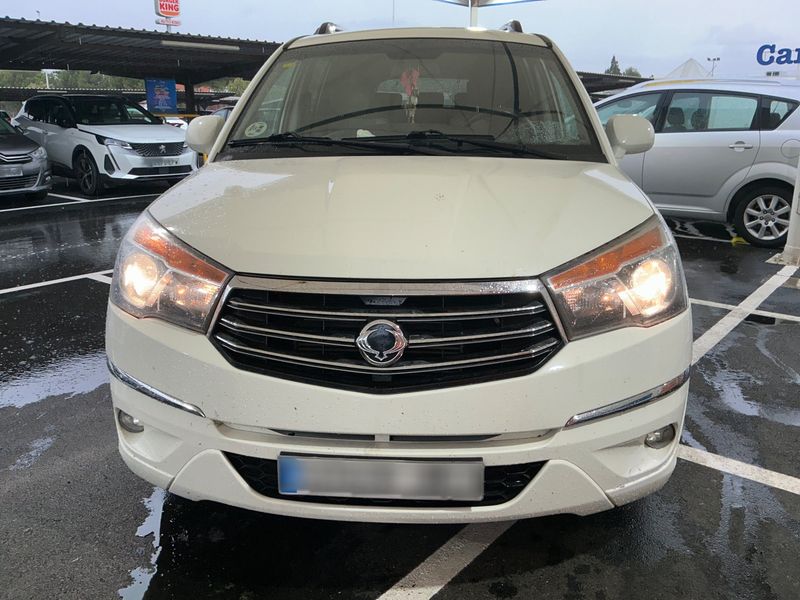 Ssangyong Rodius 2.0 TD Xdi Limited 2014 – снимка 14