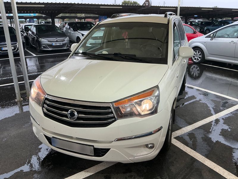 Ssangyong Rodius 2.0 TD Xdi Limited 2014 – снимка 1