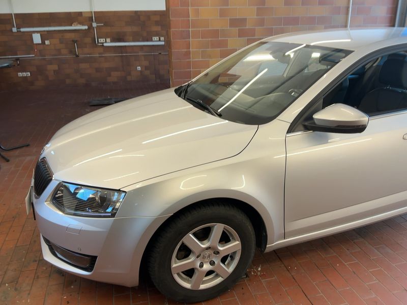 Skoda Octavia 1.2 TSI Elegance 2014 – снимка 2