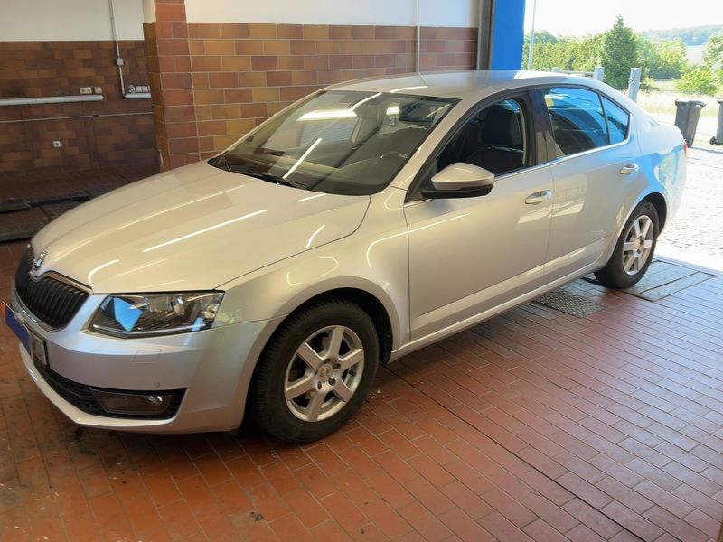 Skoda Octavia 1.2 TSI Elegance 2014 – снимка 1