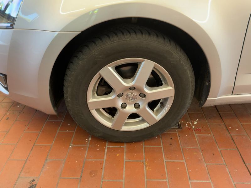 Skoda Octavia 1.2 TSI Elegance 2014 – снимка 3