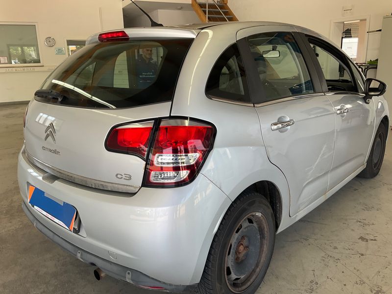 Citroen C3 1.6 Blue-HDi Selection 2015 – снимка 2