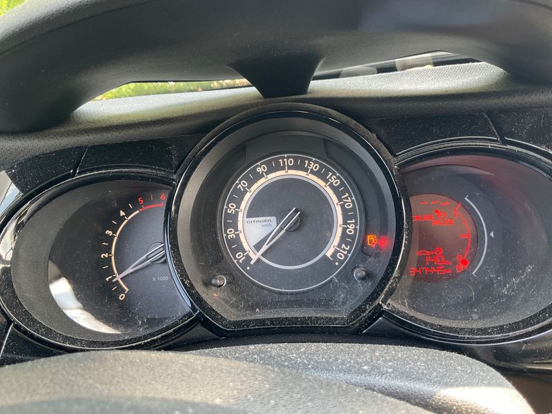 Citroen C3 1.6 Blue-HDi Selection 2015 – снимка 4