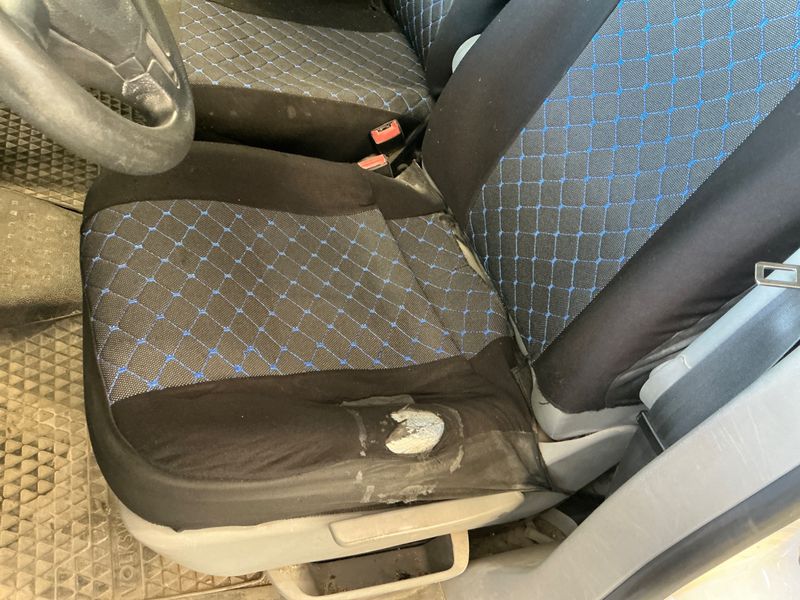 Volkswagen T5 Transporter 2.0 TDI Kasten 2013 – снимка 30