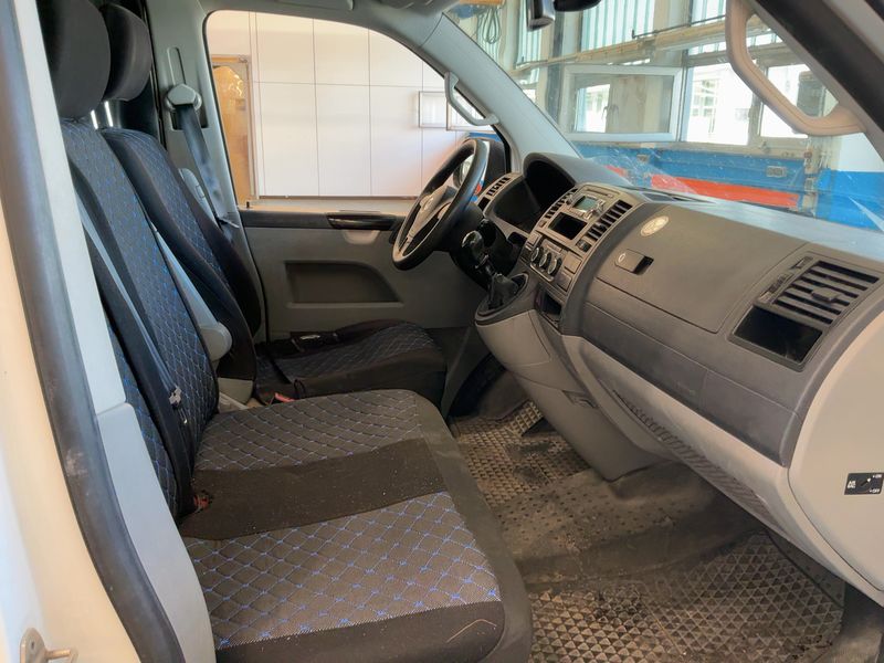 Volkswagen T5 Transporter 2.0 TDI Kasten 2013 – снимка 16