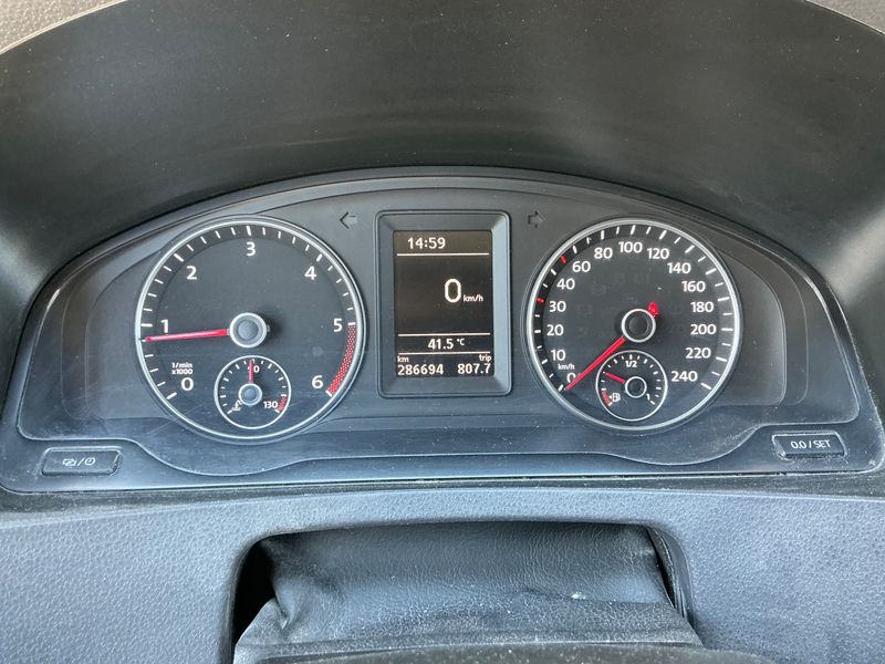 Volkswagen T5 Transporter 2.0 TDI Kasten 2013 – снимка 18