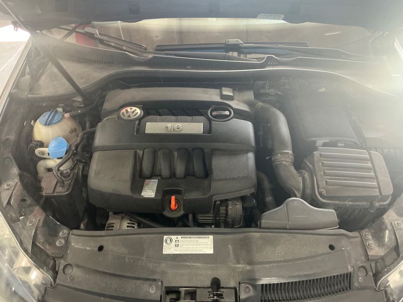 Volkswagen Golf VI 1.6 Comfortline 2010 – снимка на щета