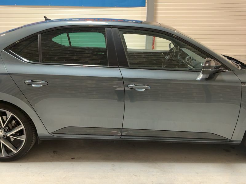 Skoda Superb 1.4 TSI ACT SportLine 2018 – снимка 10