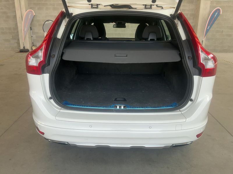 Volvo XC60 2.4 D4 Momentum AWD 2013 – снимка 15
