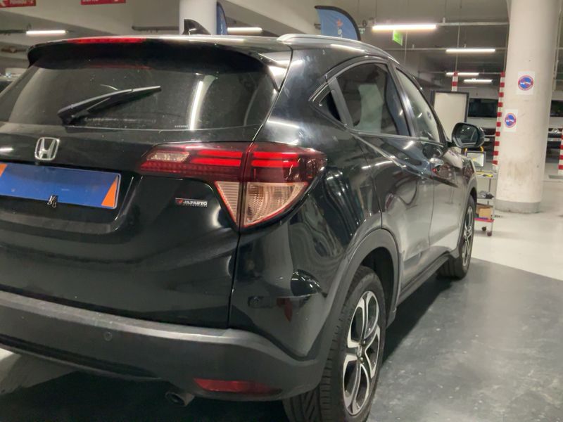 Honda HR-V 1.5 i-VTEC Executive 2017 – снимка 8