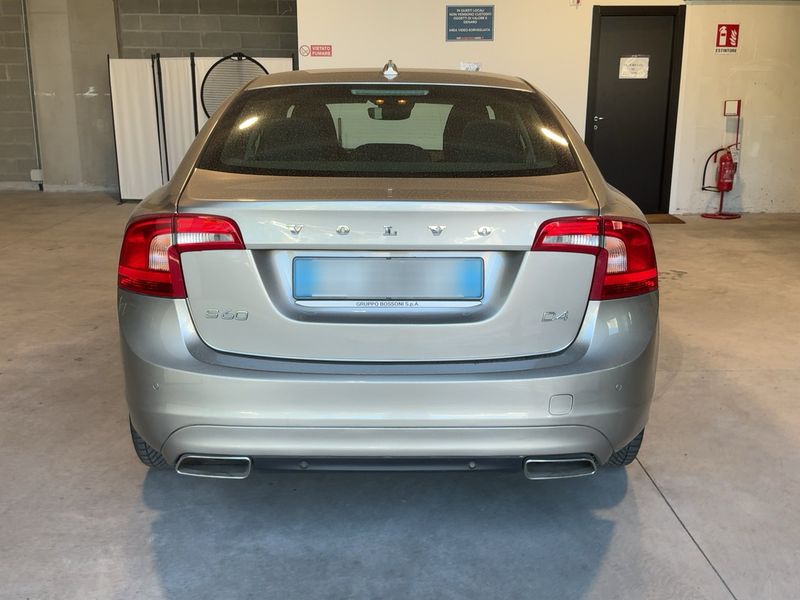 Volvo S60 2.0 D4 Momentum 2015 – снимка 7