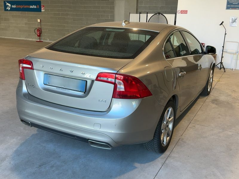 Volvo S60 2.0 D4 Momentum 2015 – снимка 8