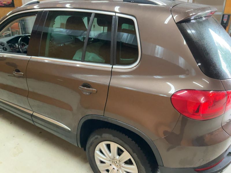 Volkswagen Tiguan 2.0 TDI Sport & Style BlueMotion Tech 2012 – снимка 6