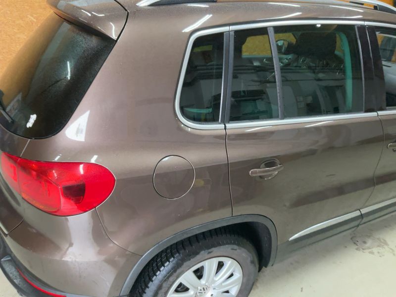 Volkswagen Tiguan 2.0 TDI Sport & Style BlueMotion Tech 2012 – снимка 8
