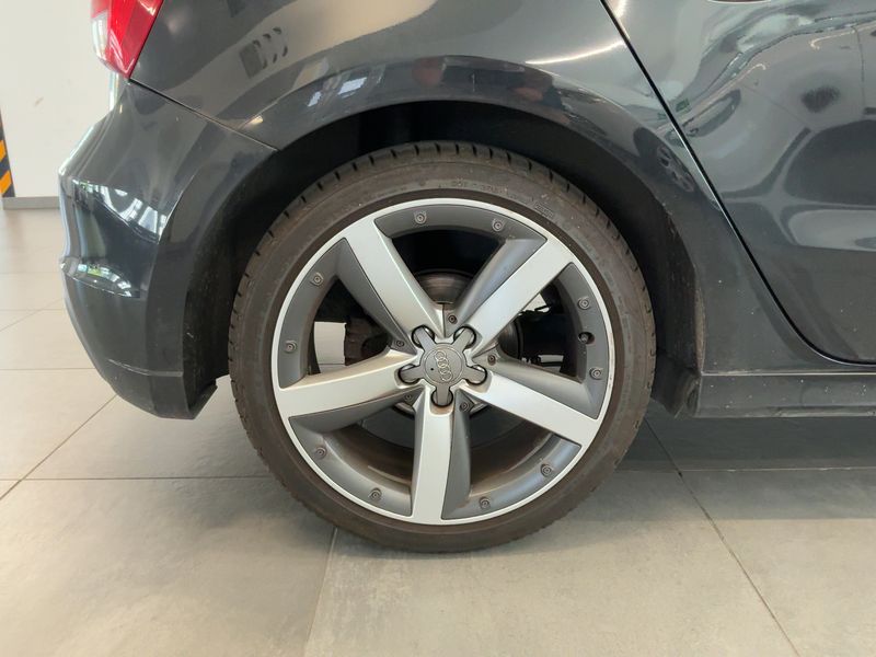 Audi A1 Sportback 1.2 TFSI Admired 2013 – снимка 9