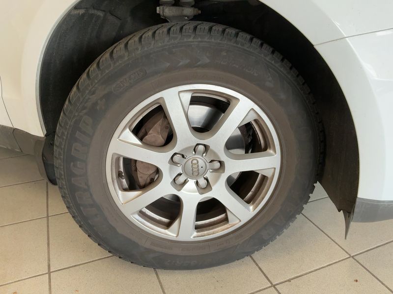 Audi Q5 2.0 TDI clean diesel quattro 2015 – снимка 11