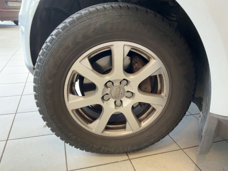 Audi Q5 2.0 TDI clean diesel quattro 2015 – снимка 3