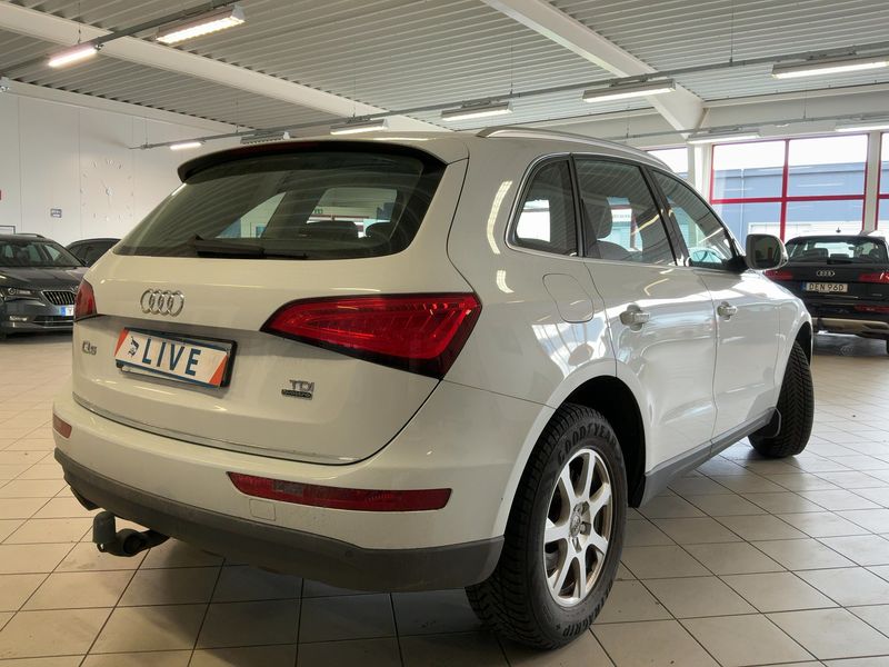 Audi Q5 2.0 TDI clean diesel quattro 2015 – снимка 8