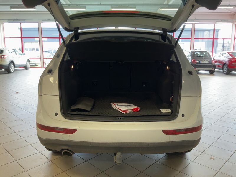 Audi Q5 2.0 TDI clean diesel quattro 2015 – снимка 16