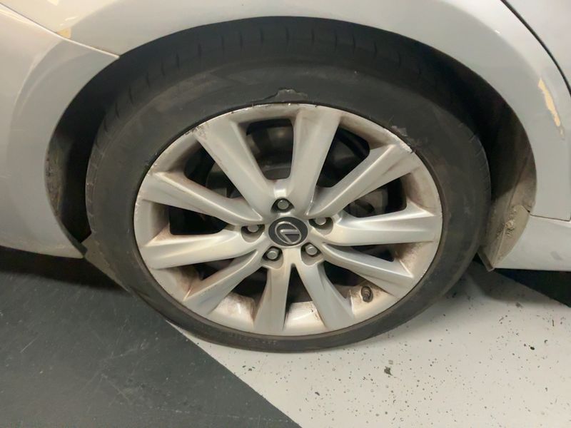 Lexus IS-Serie IS 300h Pack 2013 – снимка 9
