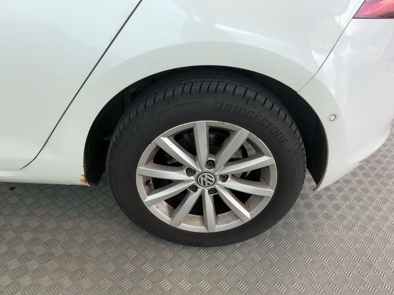 Volkswagen Golf VII 1.6 TDI Lounge BlueMotion Tech 2016 – снимка 5