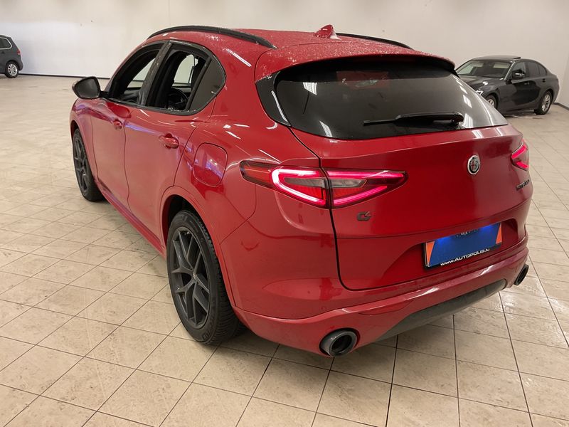 Alfa Romeo Stelvio 2.0 Turbo Veloce Q4 2022 – снимка 6