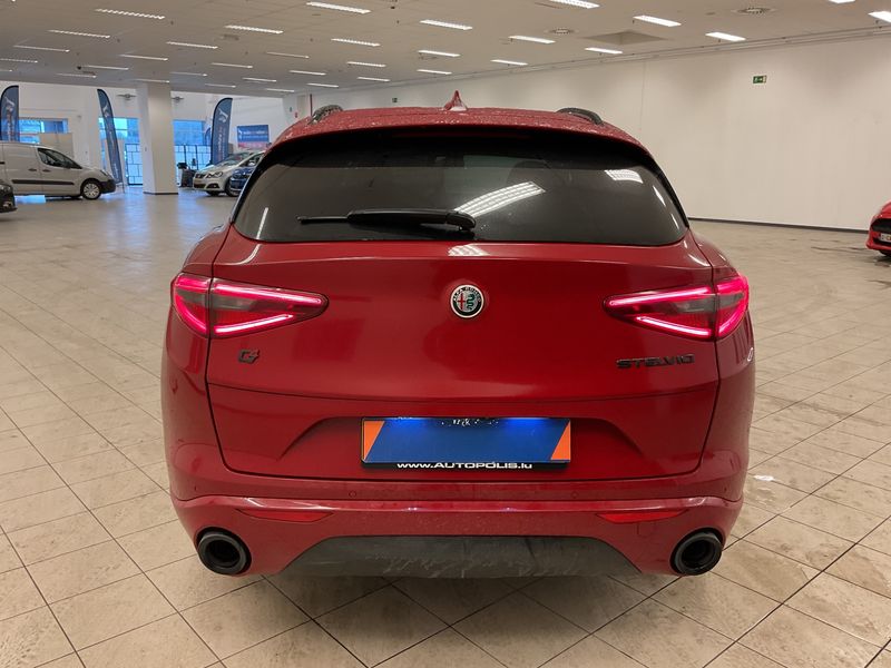 Alfa Romeo Stelvio 2.0 Turbo Veloce Q4 2022 – снимка 7