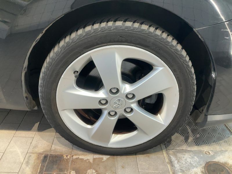 Toyota Auris 1.8 Hybrid Executive 2011 – снимка 11
