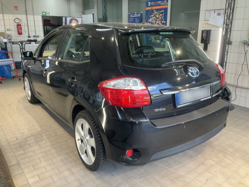 Toyota Auris 1.8 Hybrid Executive 2011 – снимка 6