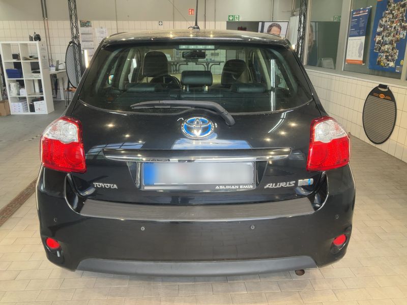 Toyota Auris 1.8 Hybrid Executive 2011 – снимка 7