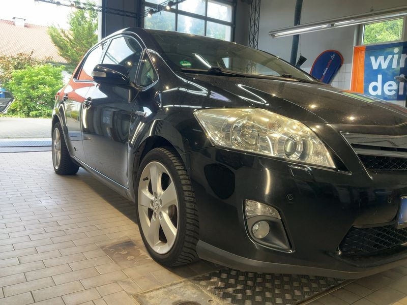 Toyota Auris 1.8 Hybrid Executive 2011 – снимка 12