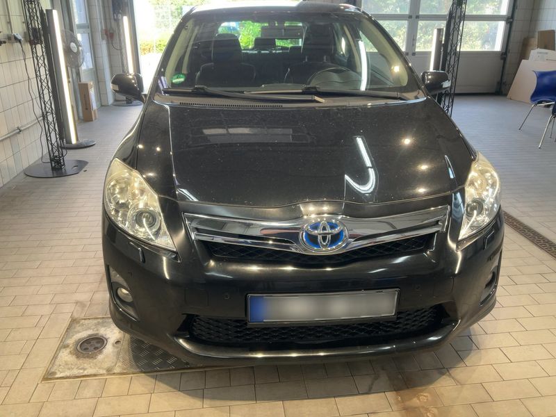 Toyota Auris 1.8 Hybrid Executive 2011 – снимка 14
