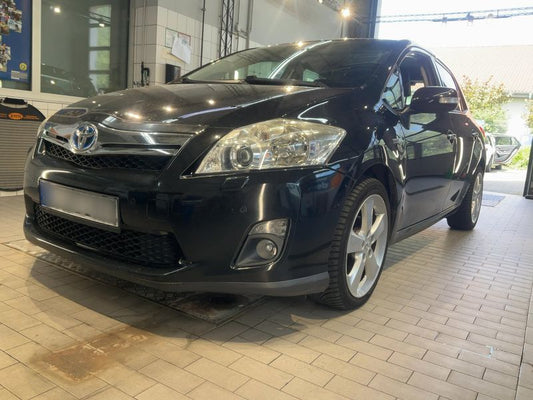 Toyota Auris 1.8 Hybrid Executive 2011 – снимка 2