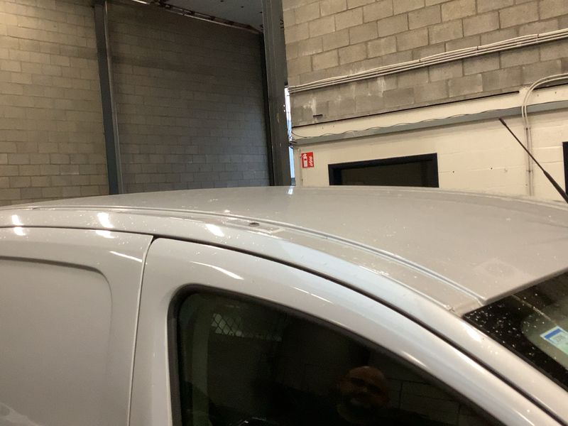 Peugeot Partner 1.6 HDi L1 Pack Clim NAV 2015 – снимка 13