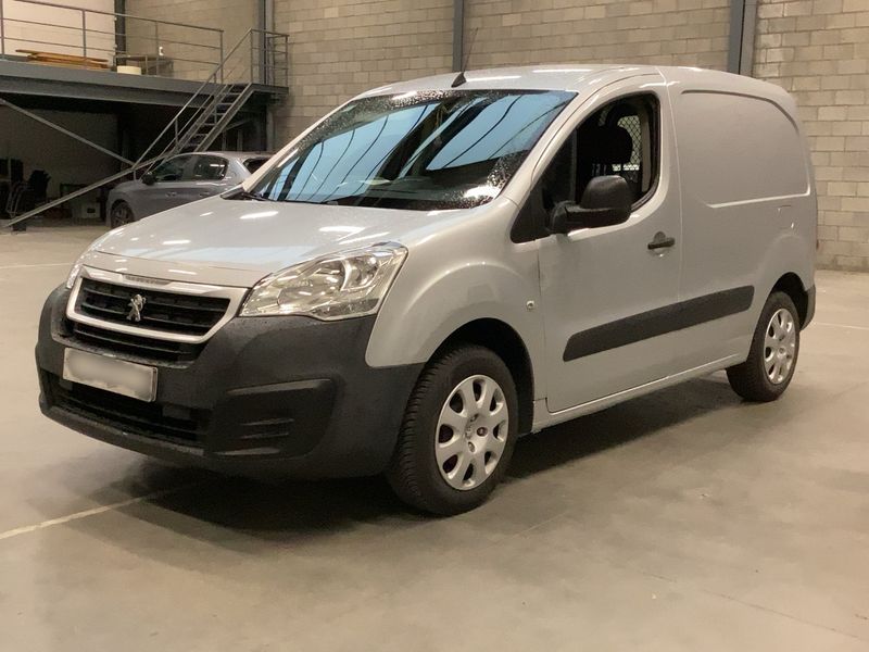 Peugeot Partner 1.6 HDi L1 Pack Clim NAV 2015 – снимка 1