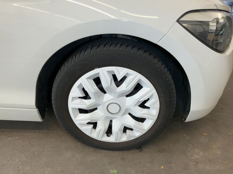 BMW 1er 114i 2013 – снимка 11