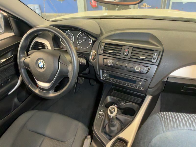 BMW 1er 114i 2013 – снимка 17