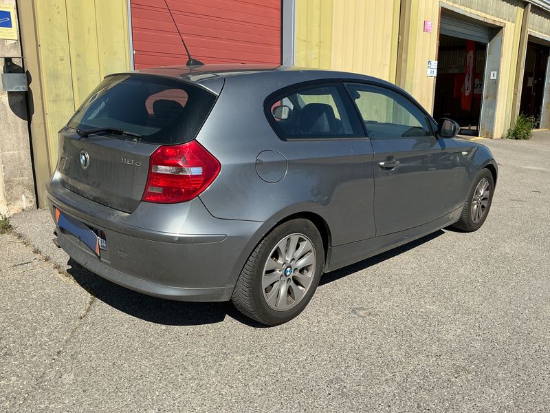 BMW 1er 118d 2009 – снимка 2