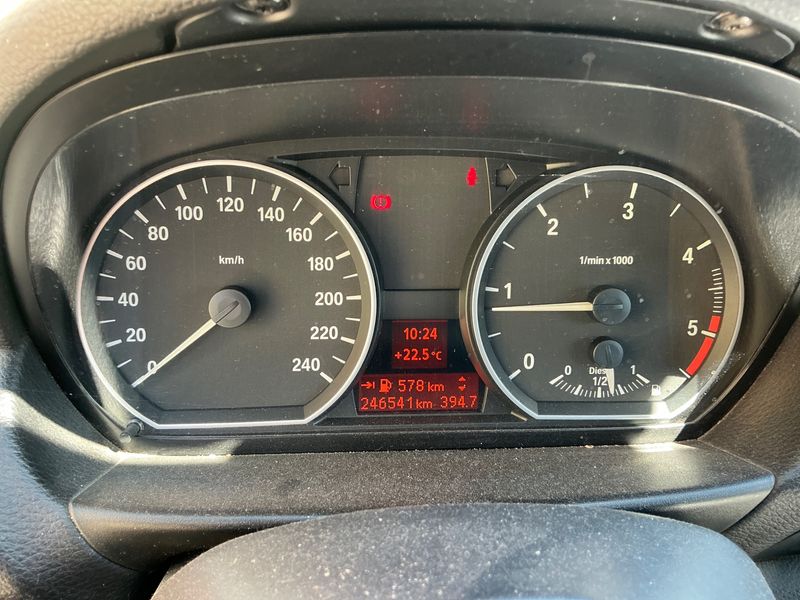 BMW 1er 118d 2009 – снимка 4