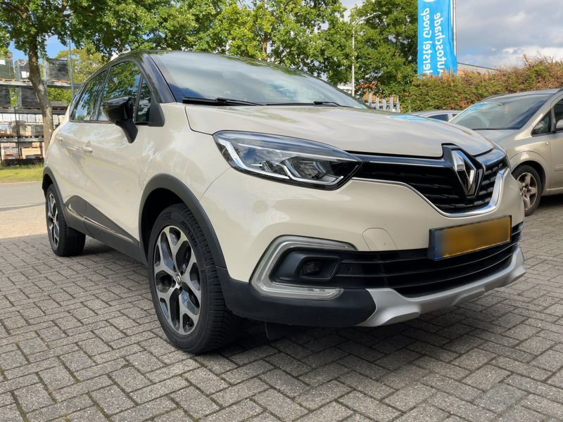 Renault Captur 0.9 Energy Intens 2019 – снимка 12