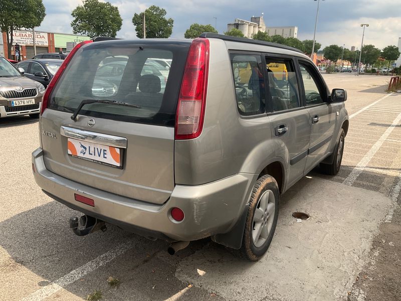 Nissan X-Trail 2.0 Comfort 2005 – снимка 2